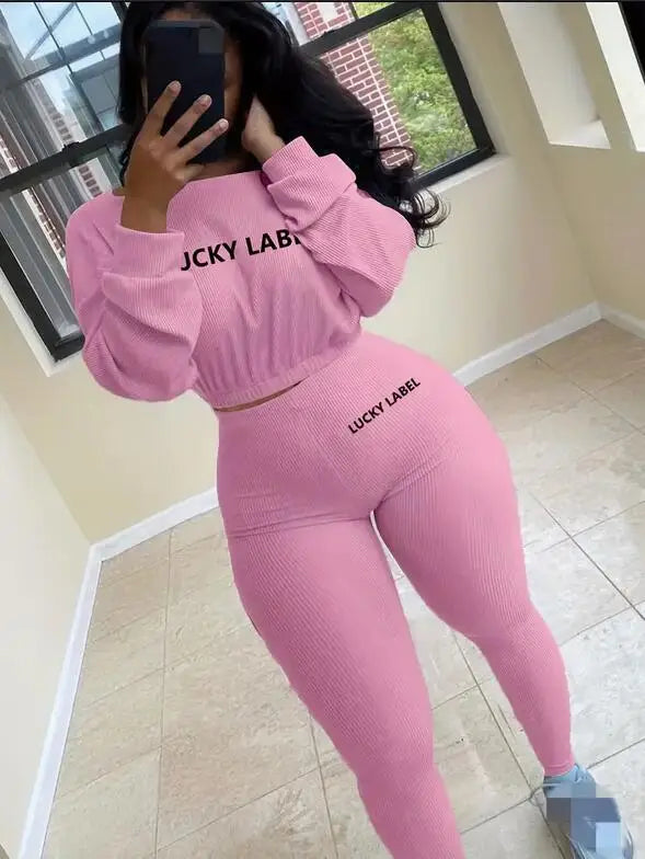 WOMEN'S SWEATS & LEGGINGS